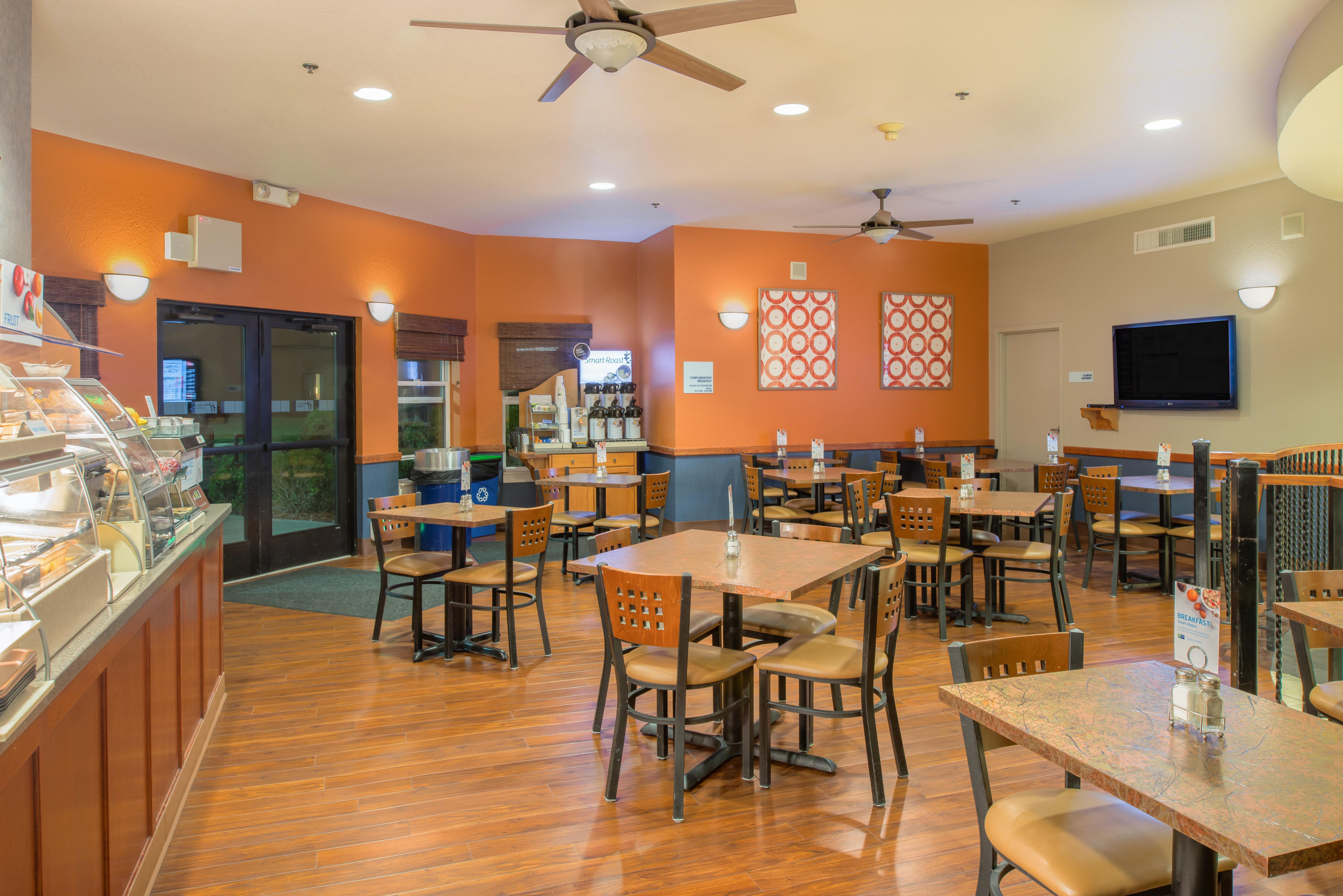 Holiday Inn Express Hotel & Suites Arcata/Eureka-Airport Area By Ihg McKinleyville Kültér fotó