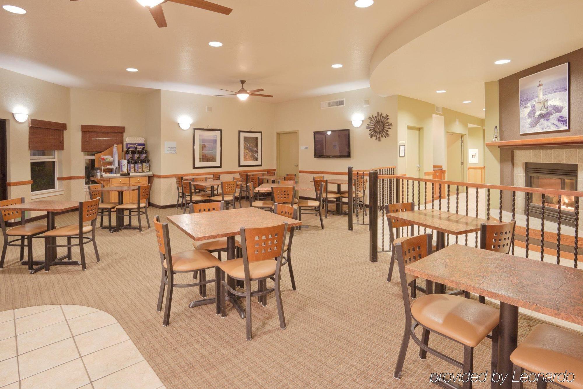 Holiday Inn Express Hotel & Suites Arcata/Eureka-Airport Area By Ihg McKinleyville Étterem fotó